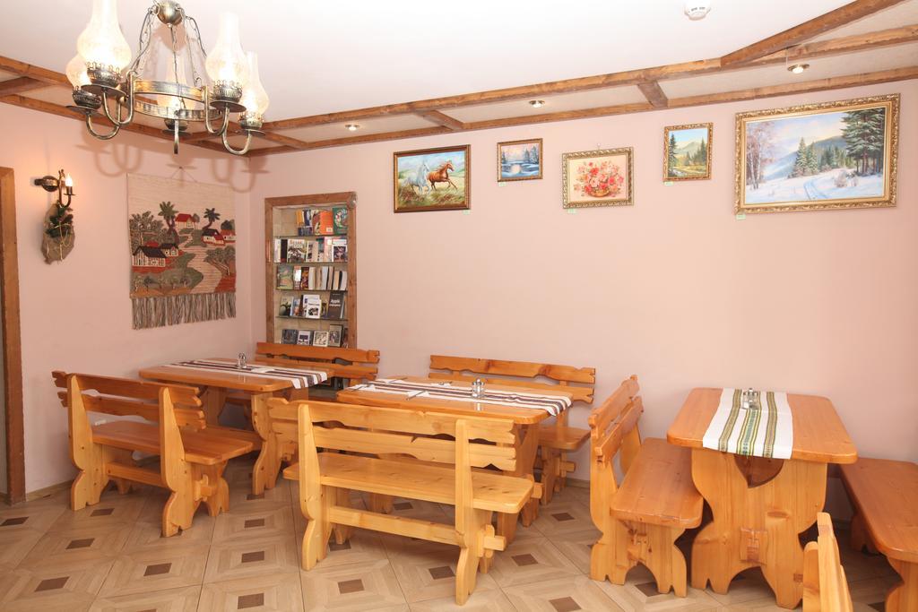Артгір Гостинний Двір Hotel Mykulychyn Kamer foto