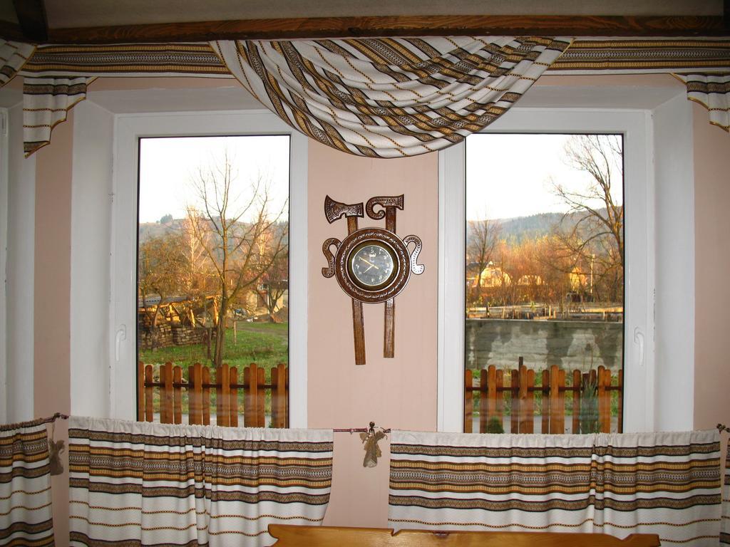 Артгір Гостинний Двір Hotel Mykulychyn Buitenkant foto