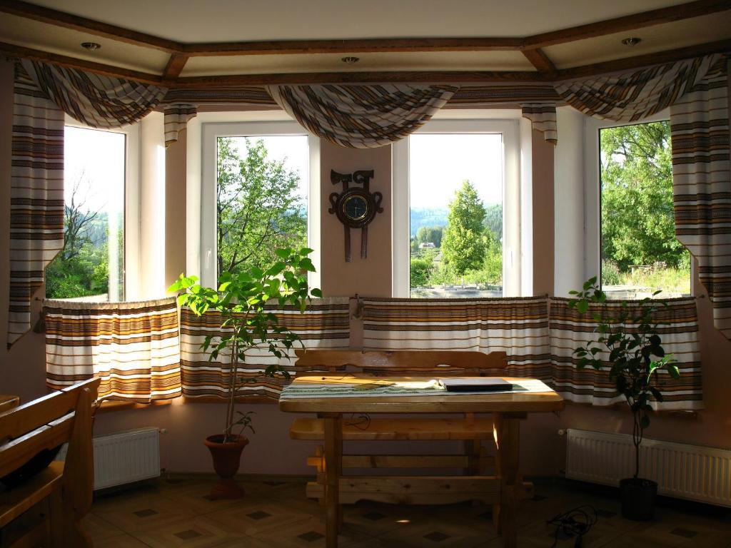 Артгір Гостинний Двір Hotel Mykulychyn Buitenkant foto